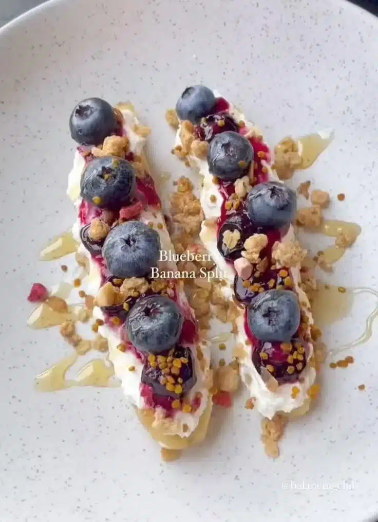Blueberry Crumble Banana Split