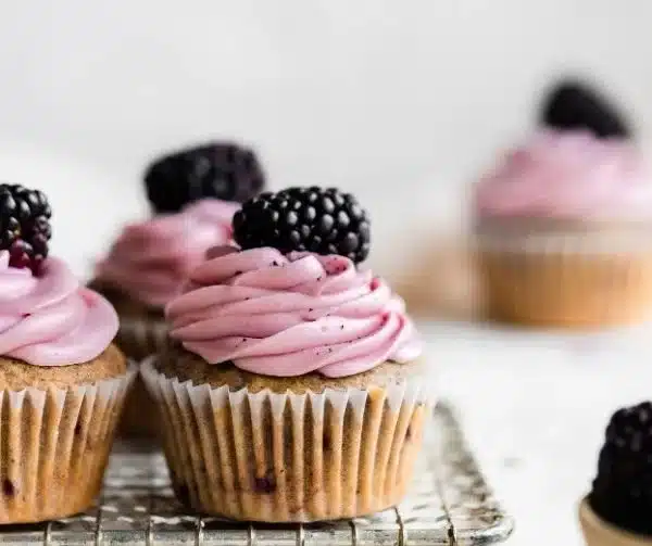 Earl Grey Blackberry Cupcakes