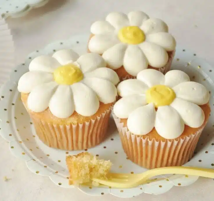 Super Cute Daisy Cupcakes