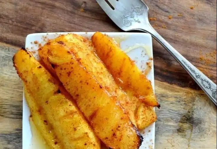 Roasted Pineapple with Honey Cinnamon Glaze