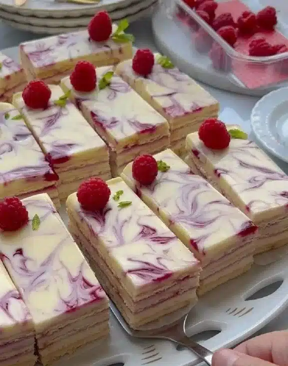 White Chocolate Raspberry Cheesecake