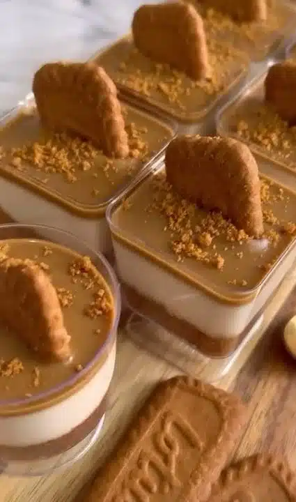 HOW TO MAKE EASY LOTUS BISCOFF DESSERT CUPS / NO BAKE DESSERT. VERY EASY... | Cake and pie recipes, Dessert recipes easy, Simple dessert